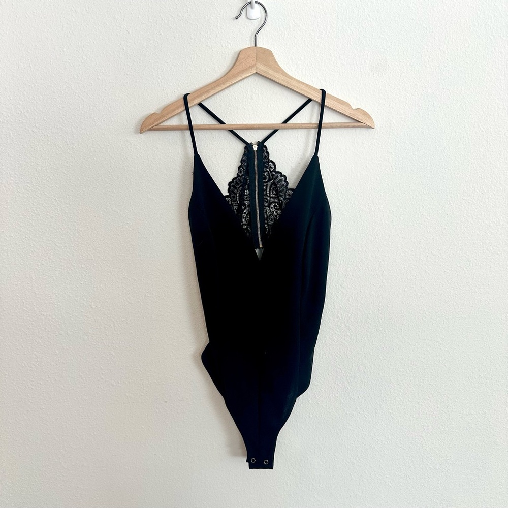 NWOT Windsor Black Lace Bodysuit, Open Back, Size M